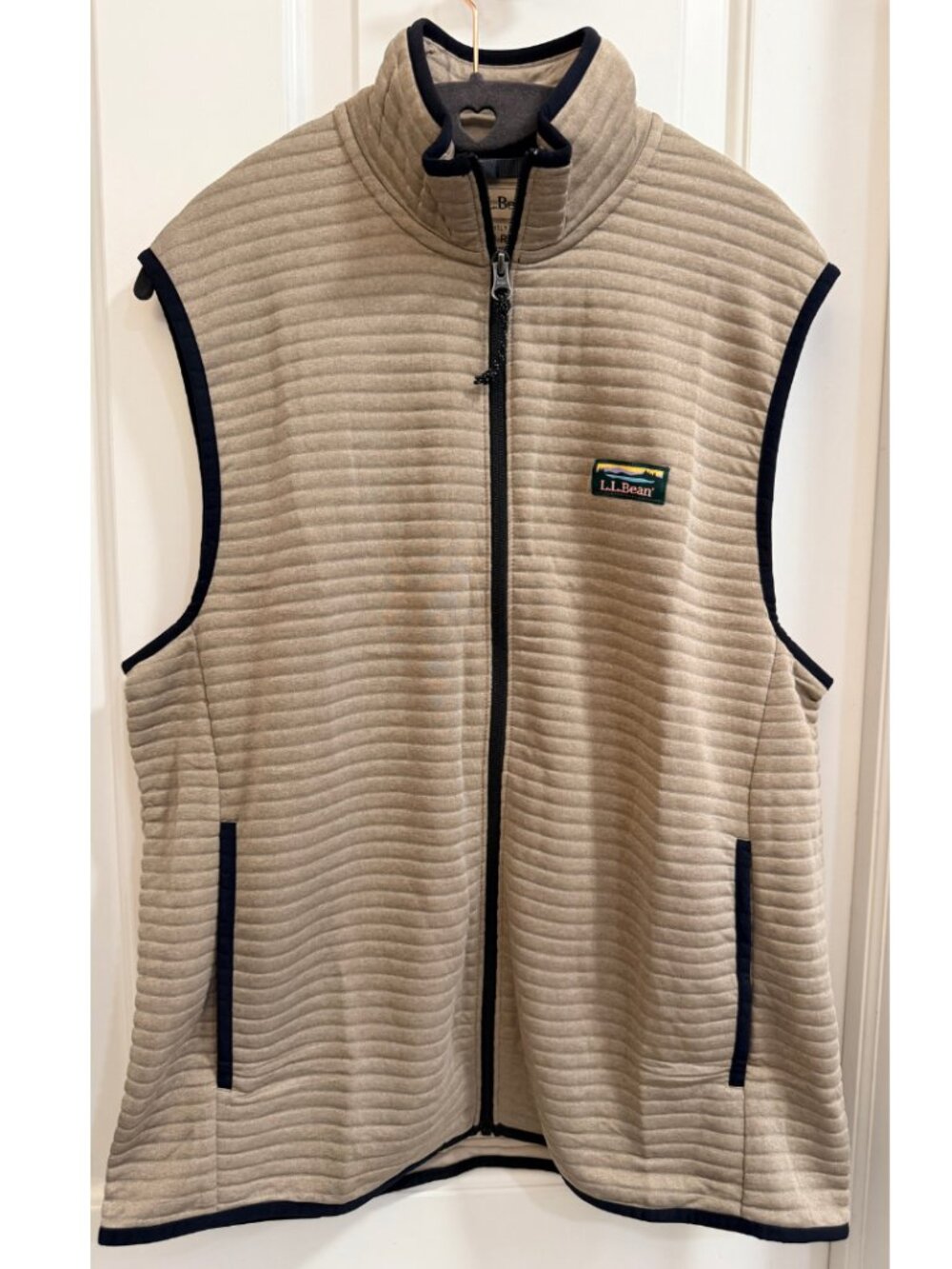 NWT L.L.Bean Men’s Airlight Vest Putty Medium